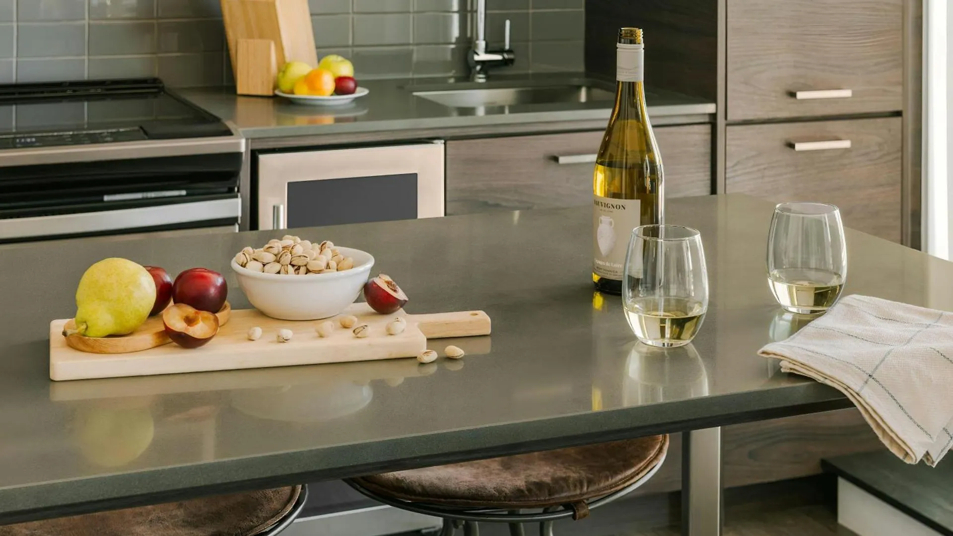 Sonder By Marriott Bonvoy Artesa Apartments West Queen West Toronto Hotel