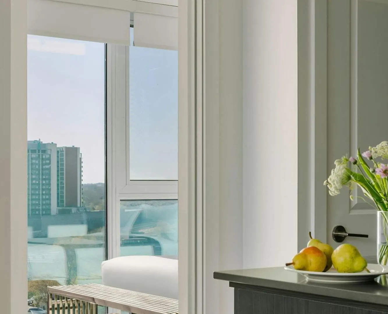 Sonder By Marriott Bonvoy Artesa Apartments West Queen West Toronto Hotel