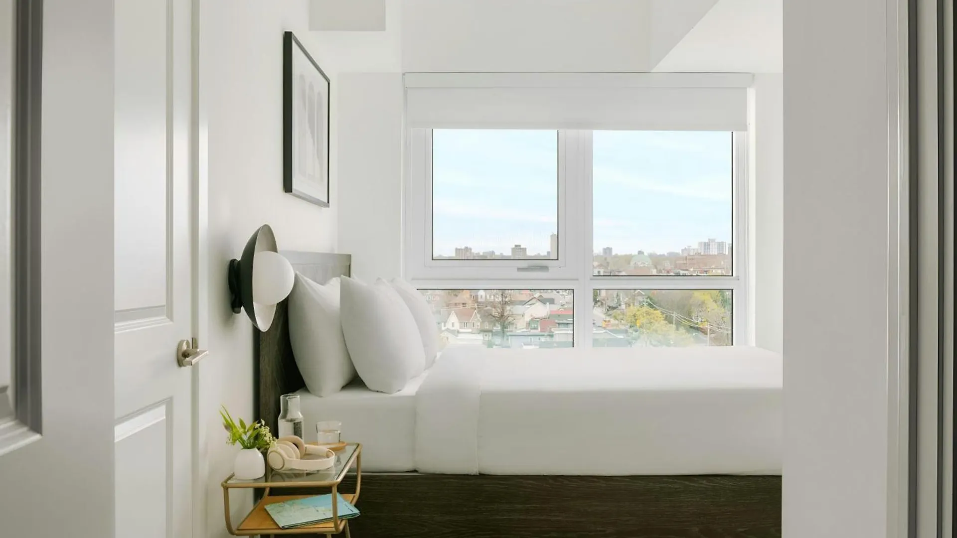 Sonder By Marriott Bonvoy Artesa Apartments West Queen West Toronto