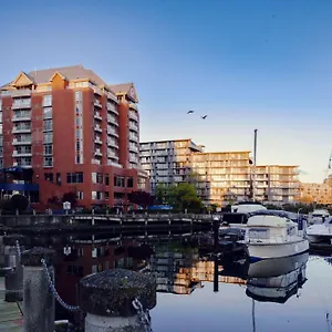 **** Hotel Coast & Marina By Apa Kanada