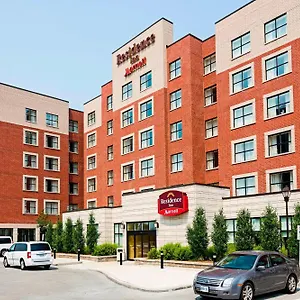 By Marriott Airport Hotel Ottawa