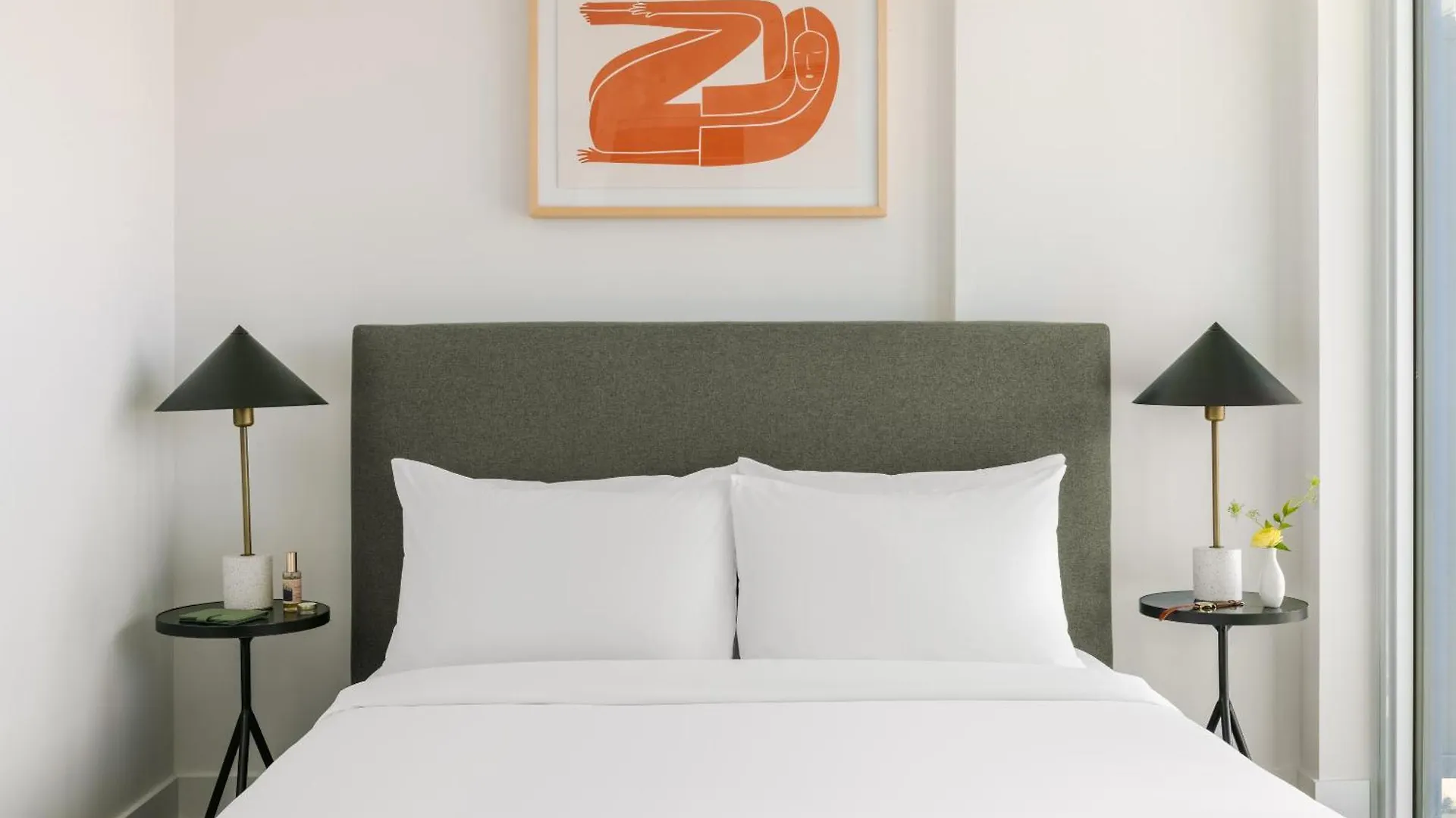 Hotel Sonder At Artesa Toronto Kanada